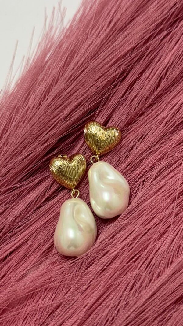 Special Pearls Earrings
