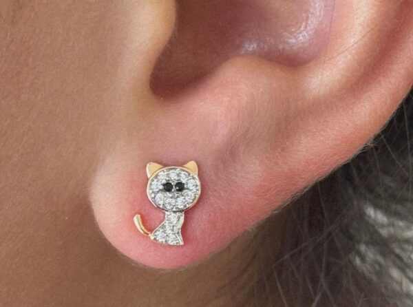 Cat Earring