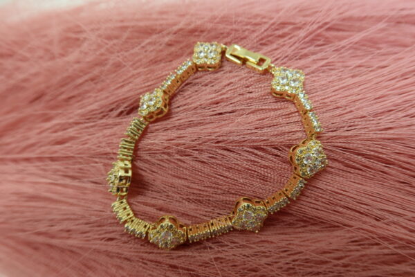 Shinny bracelet