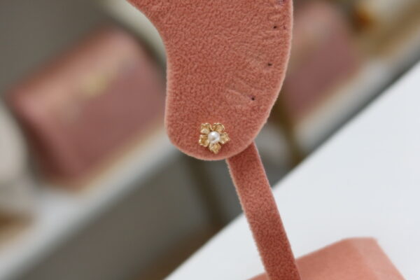 Flor earring