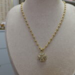 Balin trebol necklace