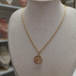 Life necklace