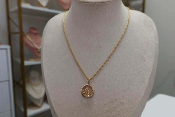 Life necklace